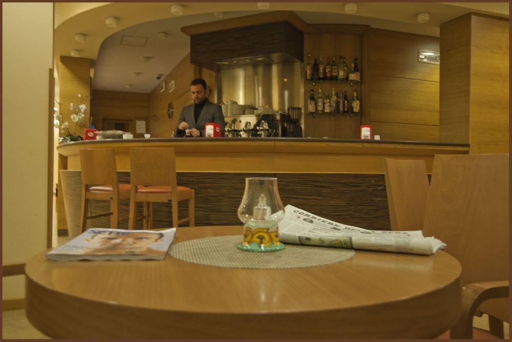 City Hotel คาโซริอา ภายนอก รูปภาพ