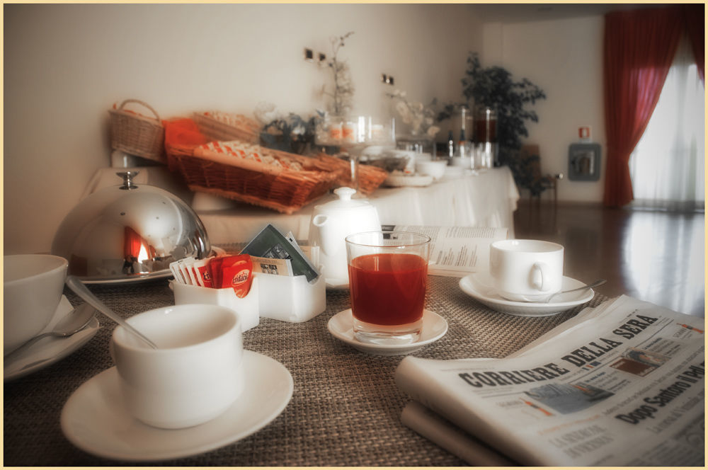City Hotel คาโซริอา ภายนอก รูปภาพ